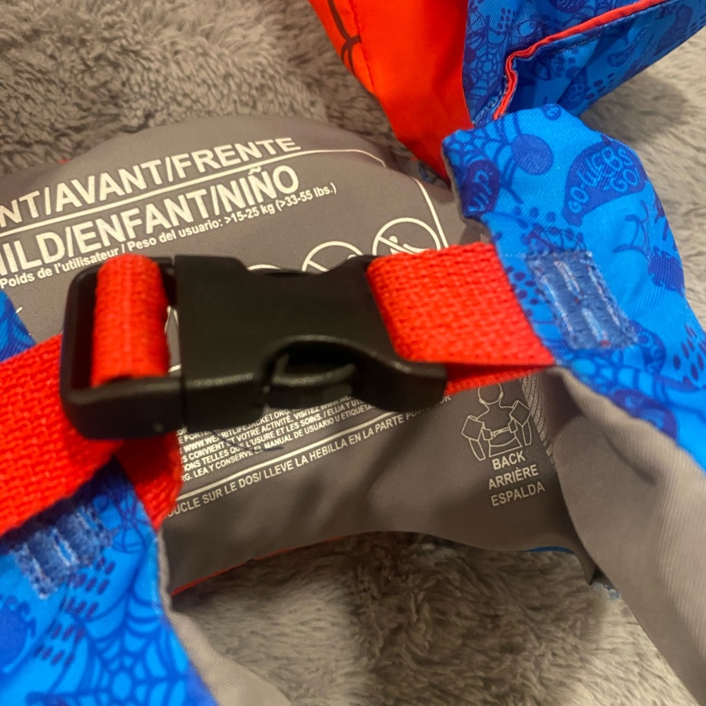 Spider-Man Pool Floaties - Picture 3 of 9